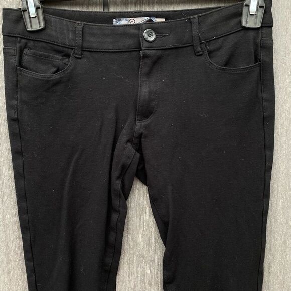 Paige Black Pants - Picture 2 of 7